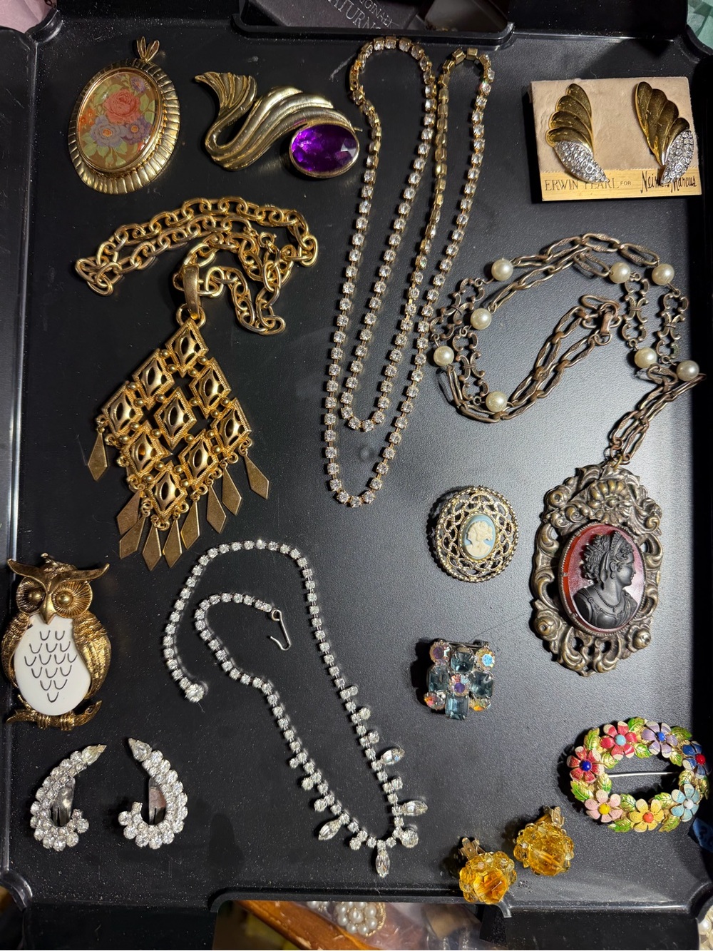WONDERS FOUND-VINTAGE JEWELRY FOR A POSHMARK SHOW THURSDAY 6PM ET